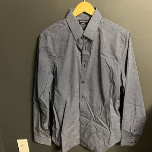 Express button down